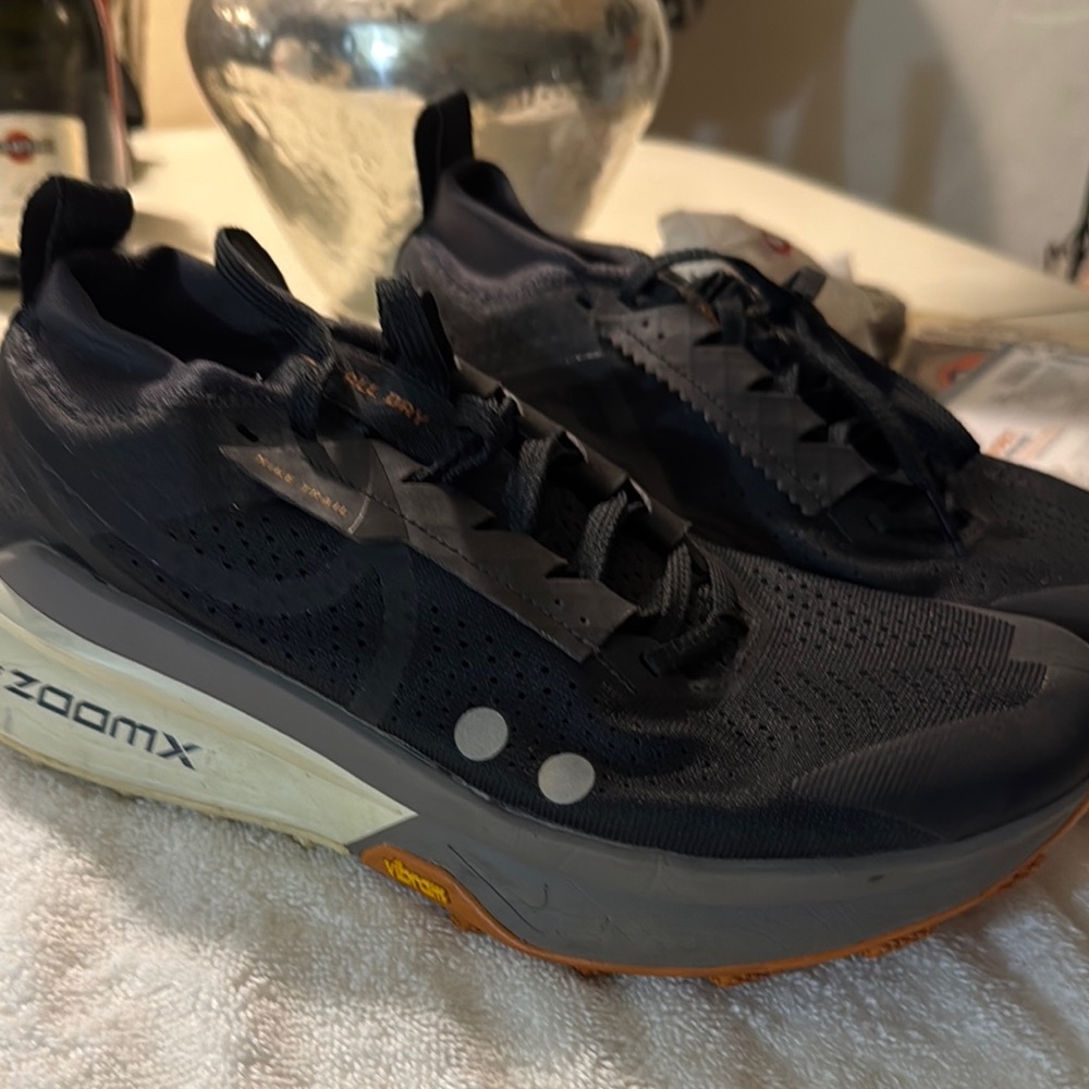 Nike running shoes men